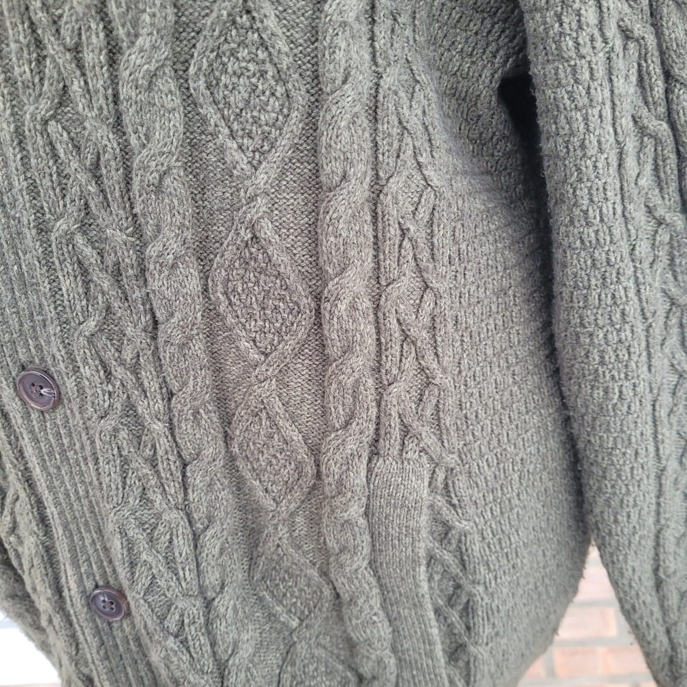 L.L.Bean Men's Olive Fisherman Cable Knit Sweater- Size L - Picture 9 of 14